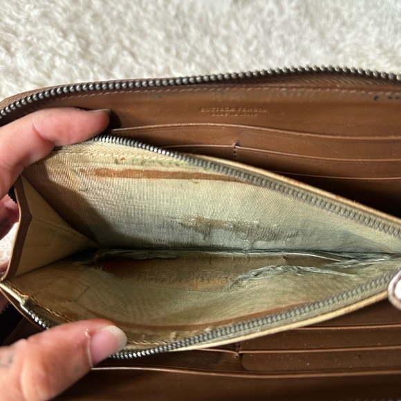 Bottega Veneta Intrecciato Long Zip Around Wallet Tan - Picture 9 of 10